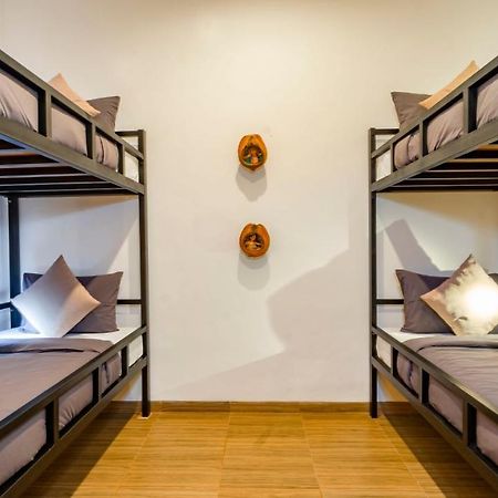Aura Dormitory House Ubud 外观 照片