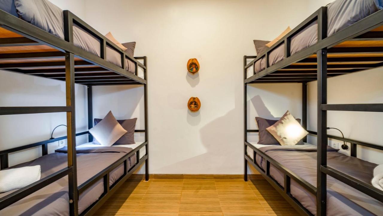 Aura Dormitory House Ubud 外观 照片